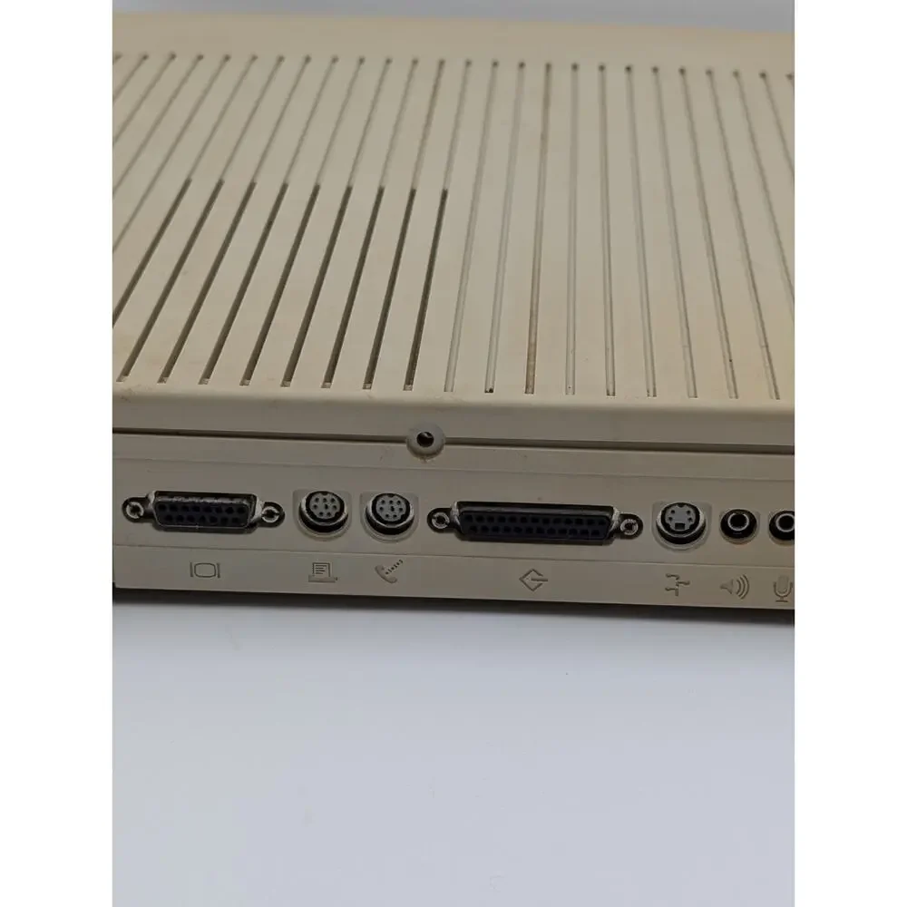 Vintage 1993 Apple Macintosh Performa 466 Computer Model M1254 Untested As-Is